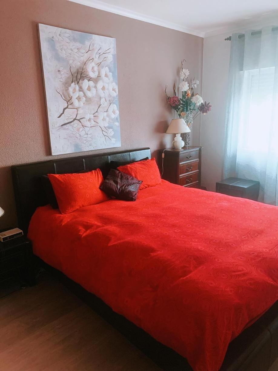 Apartamento Com Boa Localizacao E Conforto Povoa de Santa Iria Eksteriør bilde